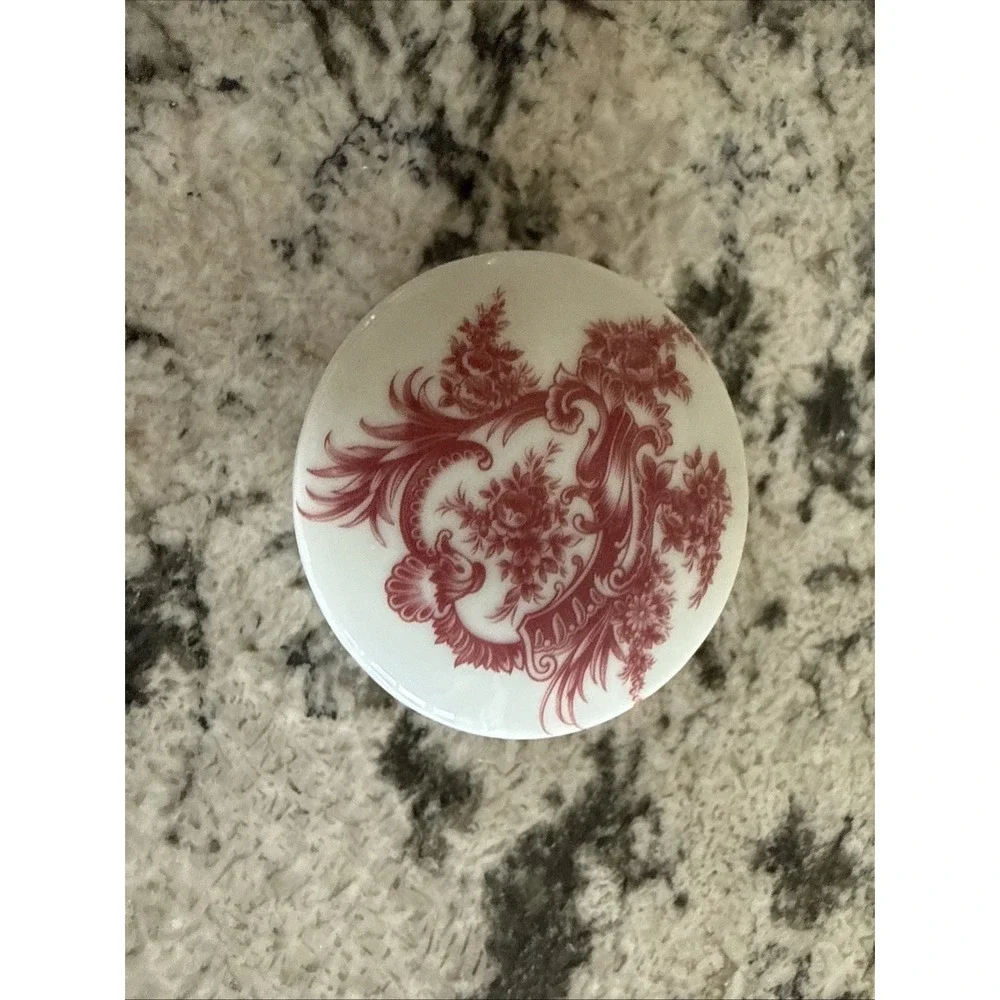Vintage Limoges Fine Porcelain France Jewelry Trinket Pill Box